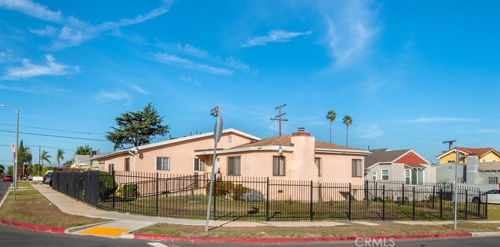 1455 94th St, Los Angeles CA  90047-3911 exterior