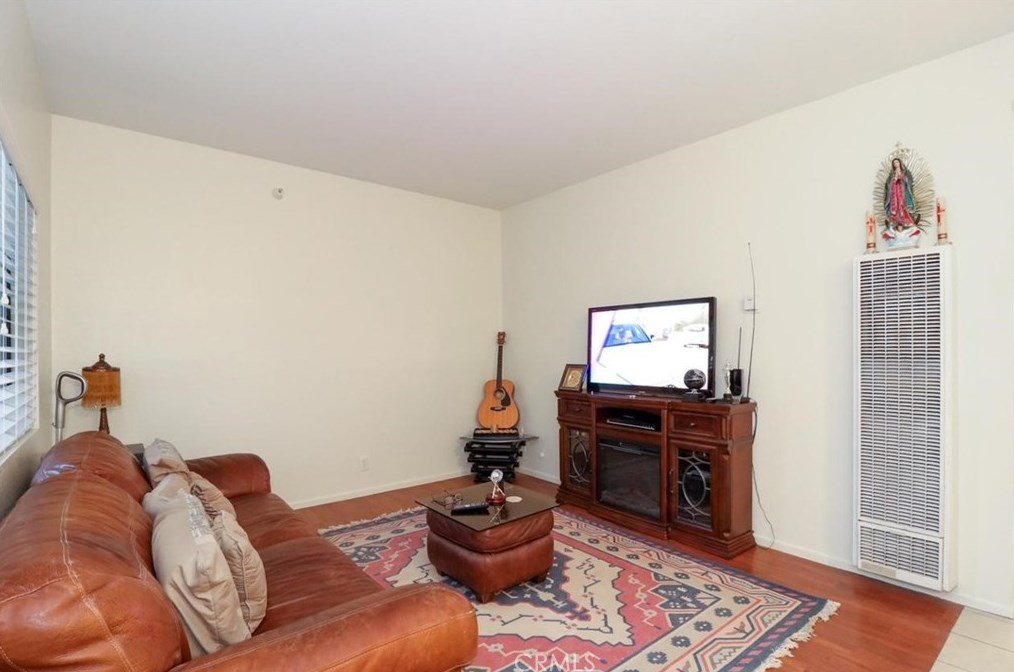 14405 Cerise Ave #8, Hawthorne, CA 90250