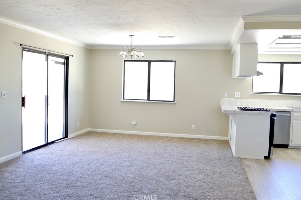 19030 Sheffield St, Hesperia CA  92345-6754 exterior