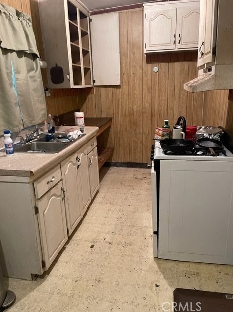 1526 154th St, Compton, CA 90220-2704