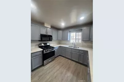 13107 Jarvis, Los Angeles, CA 90061 - Photo 36