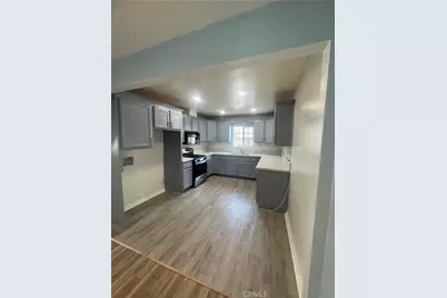 13107 Jarvis, Los Angeles, CA 90061 - Photo 32
