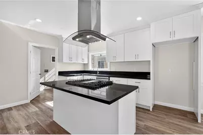 8734 Dalton, Los Angeles, CA 90047 - Photo 6