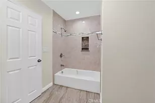8734 Dalton, Los Angeles, CA 90047 - Photo 20