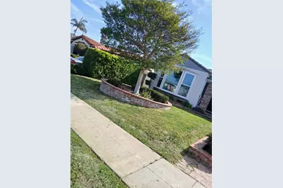 10038 S St Andrews, Los Angeles, CA 90047 - Photo 2