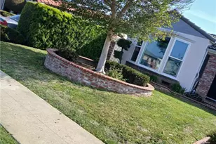 10038 S St Andrews, Los Angeles, CA 90047 - Photo 2