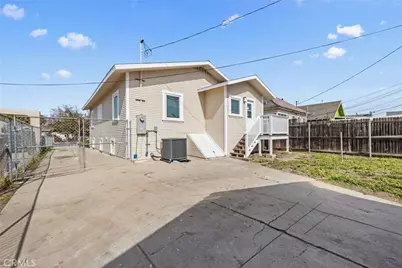 1550 W 70th St, Los Angeles, CA 90047 - Photo 36
