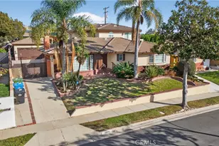 10524 S 8th Pl, Inglewood, CA 90303 - Photo 2