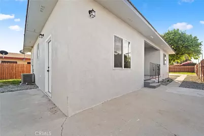 796 N Mount Vernon, San Bernardino, CA 92411 - Photo 24