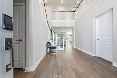 25251 Golden Maple, Canyon Country, CA 91387 - Photo 4