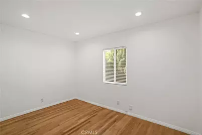 300 . W Hillsdale, Inglewood, CA 90302 - Photo 20