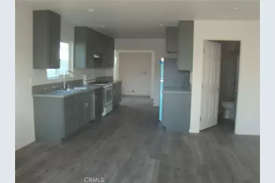 10622 Anzac, Los Angeles, CA 90002 - Photo 2