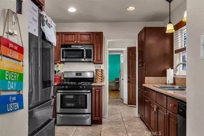 1617 W 80th Street, Los Angeles, CA 90047 - Photo 6