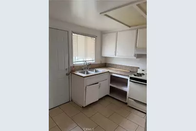23571 1/2 Maribel, Carson, CA 90745 - Photo 4