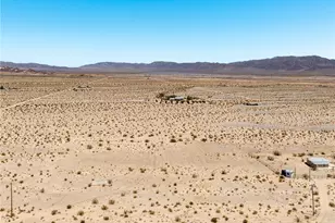 80858 South, 29 Palms MCB, CA 92277 - Photo 1