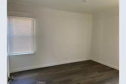 302 W 107th Street, Los Angeles, CA 90003 - Photo 6