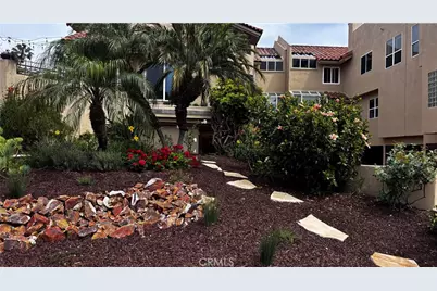 730 S Catalina Ave. Unit D, Redondo Beach, CA 90277 - Photo 1
