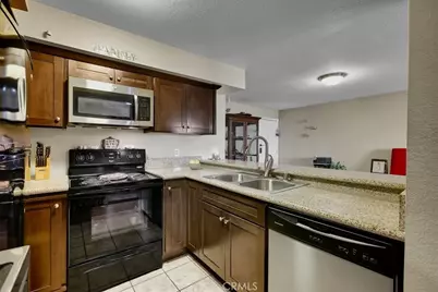 15000 Downey Avenue #243, Paramount, CA 90723 - Photo 12