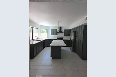 7813 Nairn Court, Bakersfield, CA 93309 - Photo 8