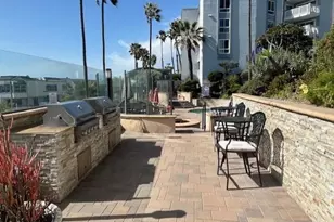 650 The Village, Redondo Beach, CA 90277 - Photo 24