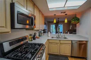 15735 Nordhoff, Los Angeles, CA 91343 - Photo 6
