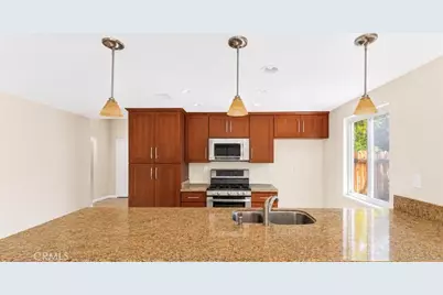 37739 Mentor Court, Palmdale, CA 93550 - Photo 2