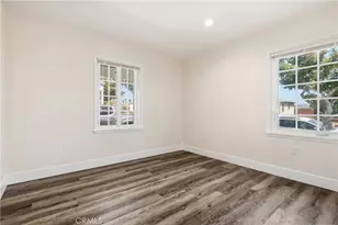 10517 Cimarron, Los Angeles, CA 90047 - Photo 12