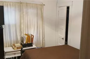 1359 W 69th, Los Angeles, CA 90044 - Photo 10