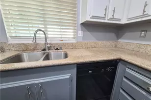 19009 S Laurel Park Road, Rancho Dominguez, CA 90220 - Photo 16