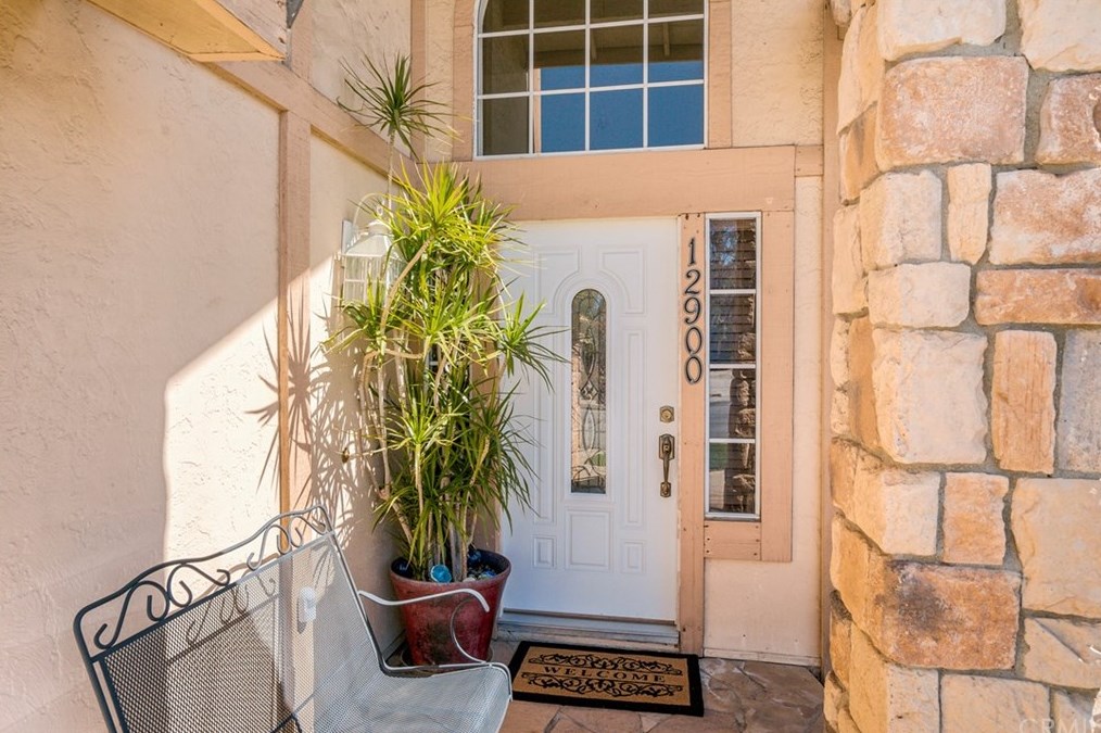 12900 Montecello Dr, Moreno Valley, CA 92555-2315