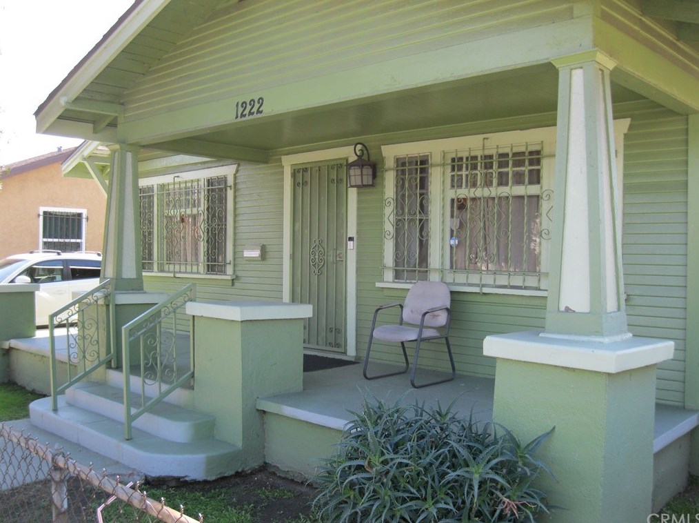 1222 Gage Ave, Los Angeles, CA 90023-3321