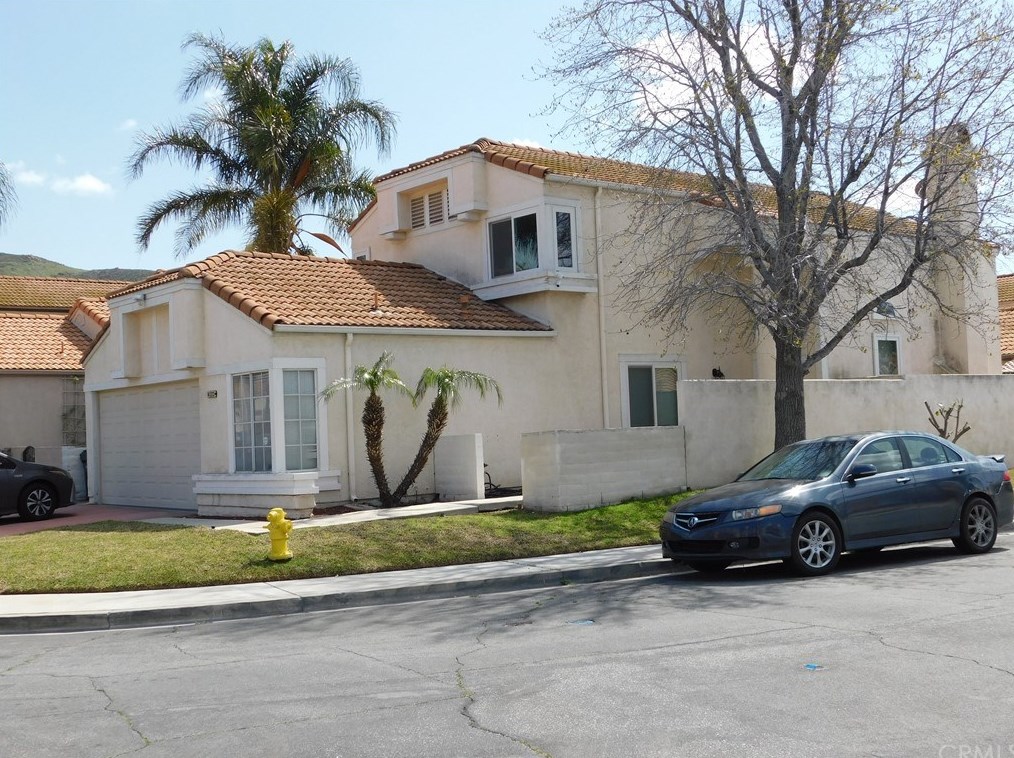 14323 Praderas Dr, Fontana, CA 92337-0579