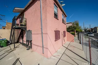 4607 Wadsworth Avenue, Los Angeles, CA 90011 - Photo 10