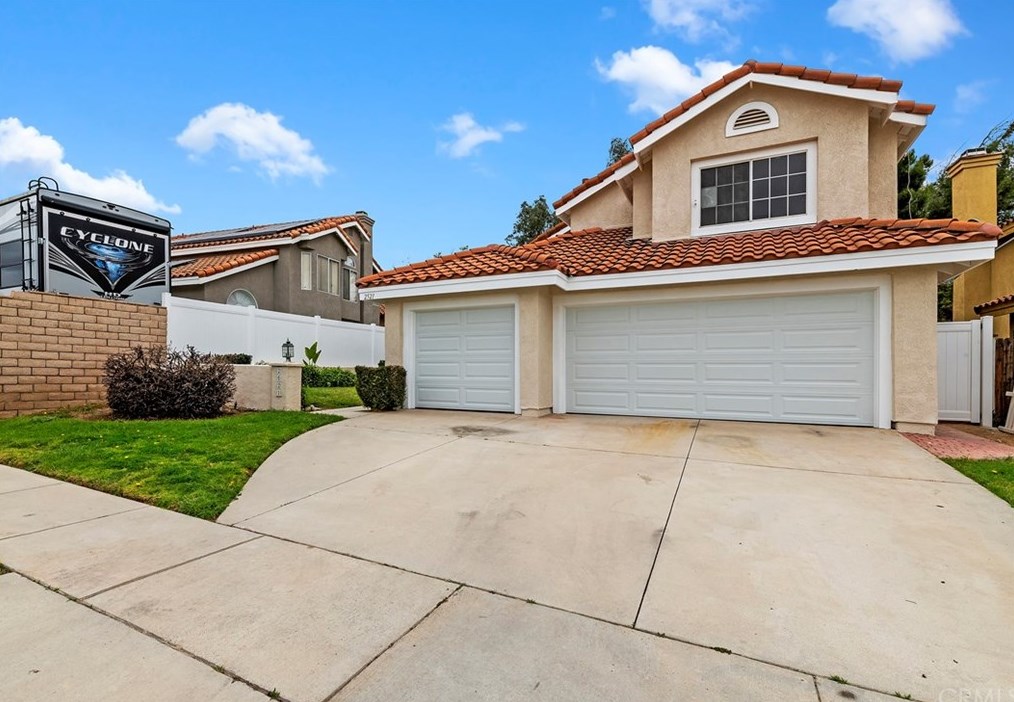 2521 Kennedy Dr, Corona, CA 92879-5815