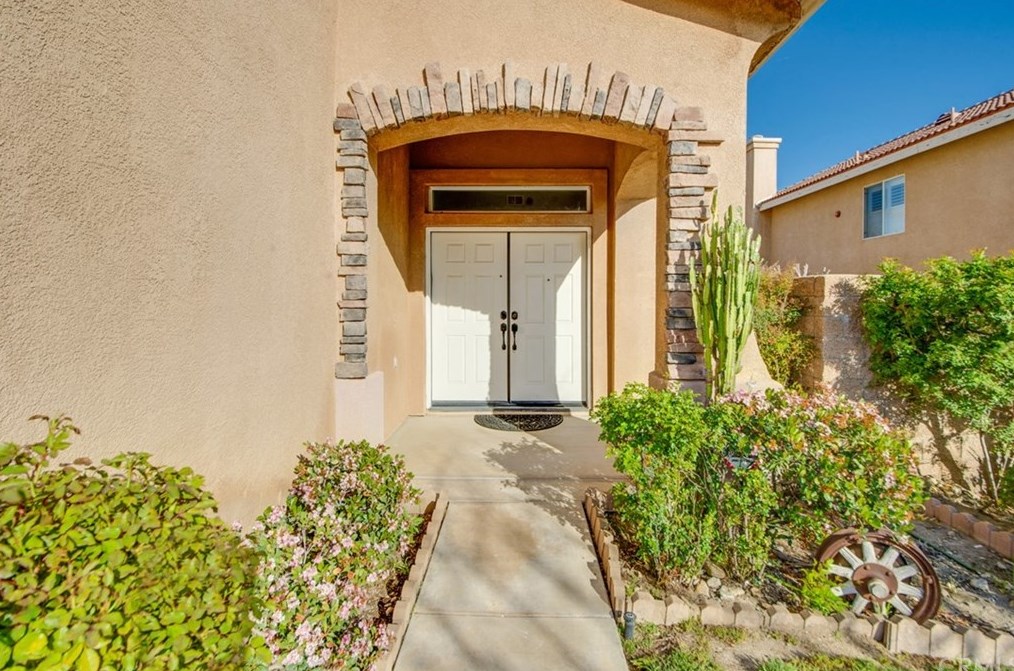 5071 St Albert Dr, Fontana, CA 92336-0606