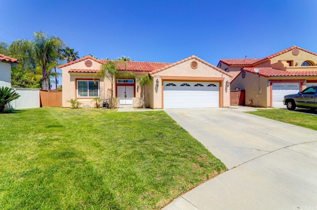 25522 Sierra Leone Ct, Moreno Valley, CA 92551-2168