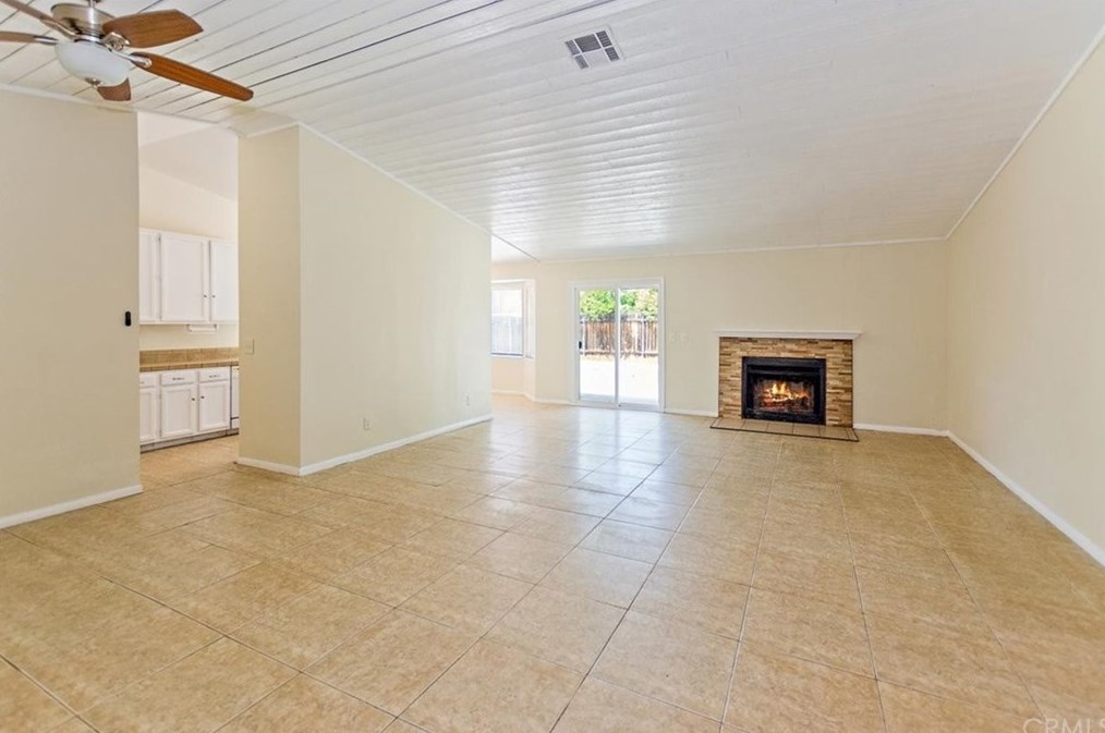 44404 Meadow Grove St, Hemet, CA 92544-2630