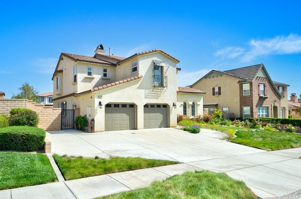 15347 Crimson St, Fontana, CA 92336-0770