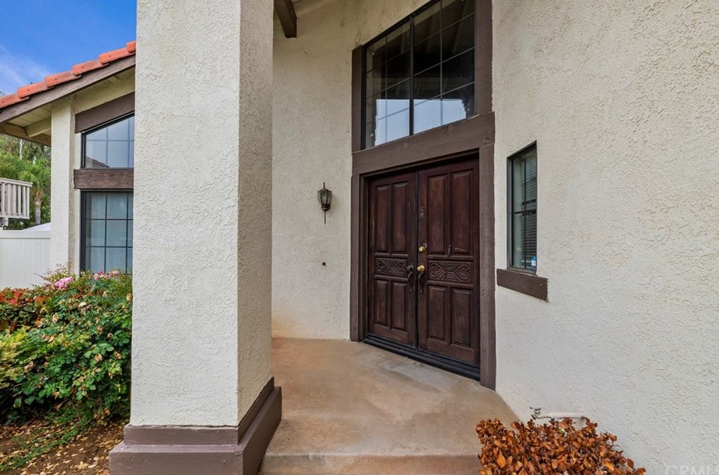 23850 Redbark Dr, Moreno Valley, CA 92557-3967