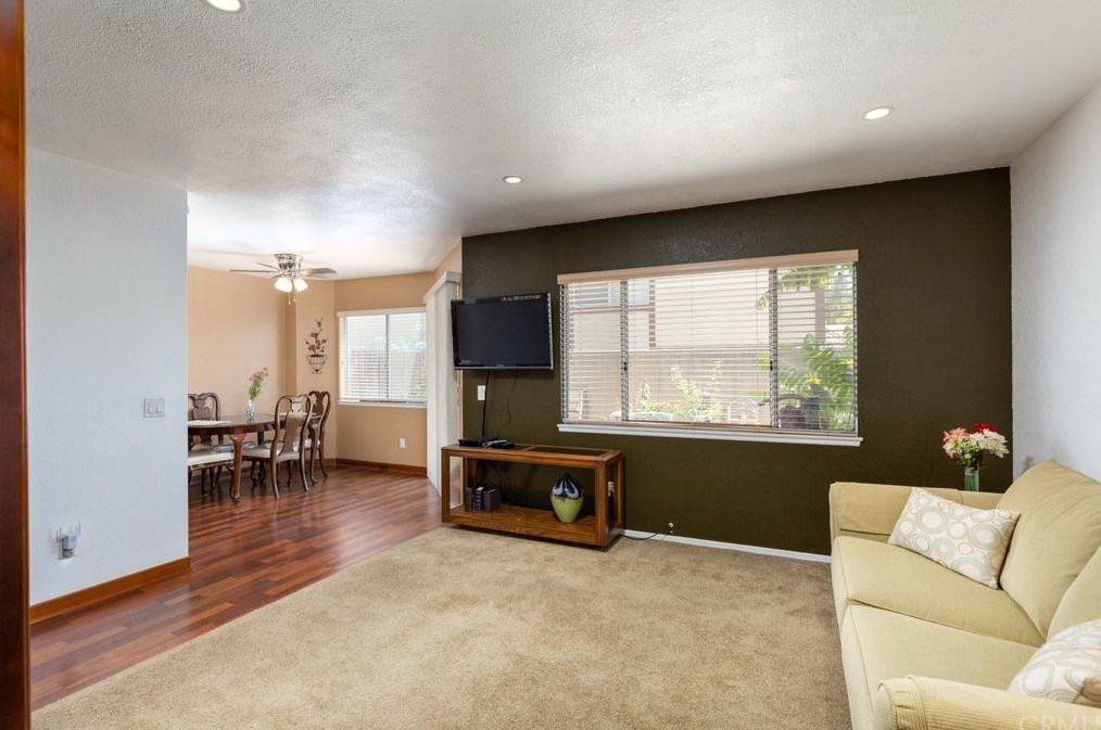 931 Carlton Privado, Ontario, CA 91762-6827