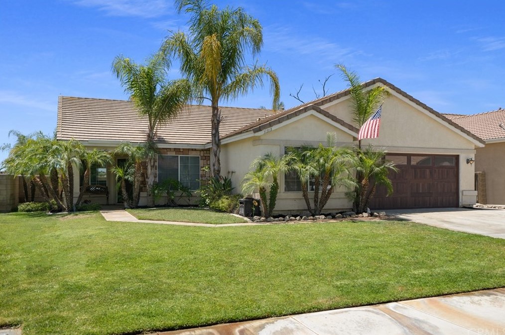 31313 Ermitage Ln, Winchester, CA 92596-8919