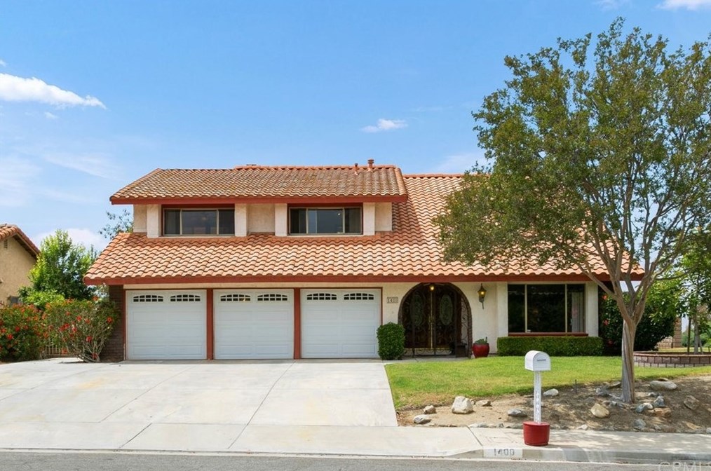 1400 Tiffany Dr, Jurupa Valley, CA 92506