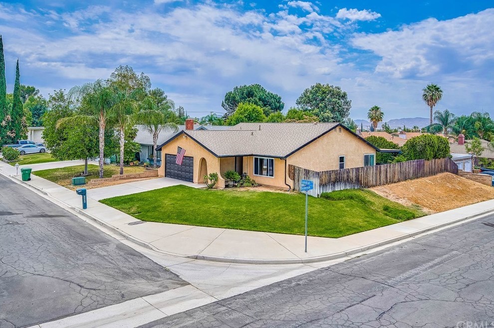 24433 Sundial Way, Moreno Valley, CA 92557-5501