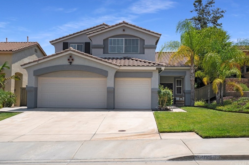 8850 Greenlawn St, Riverside, CA 92508