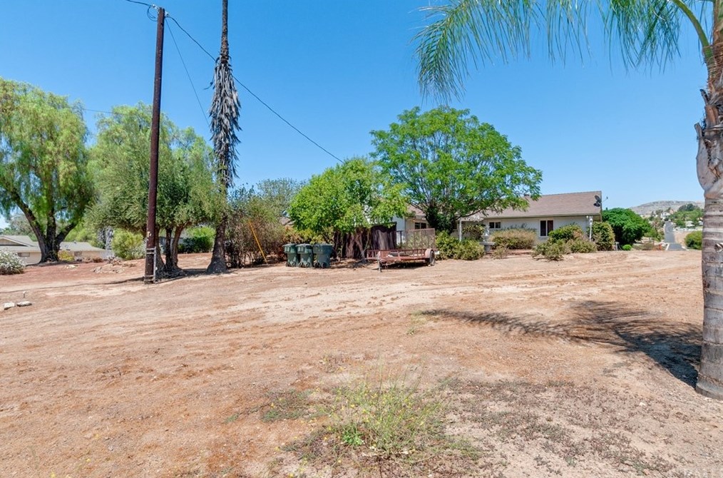 18760 State St, Corona, CA 92881-3783