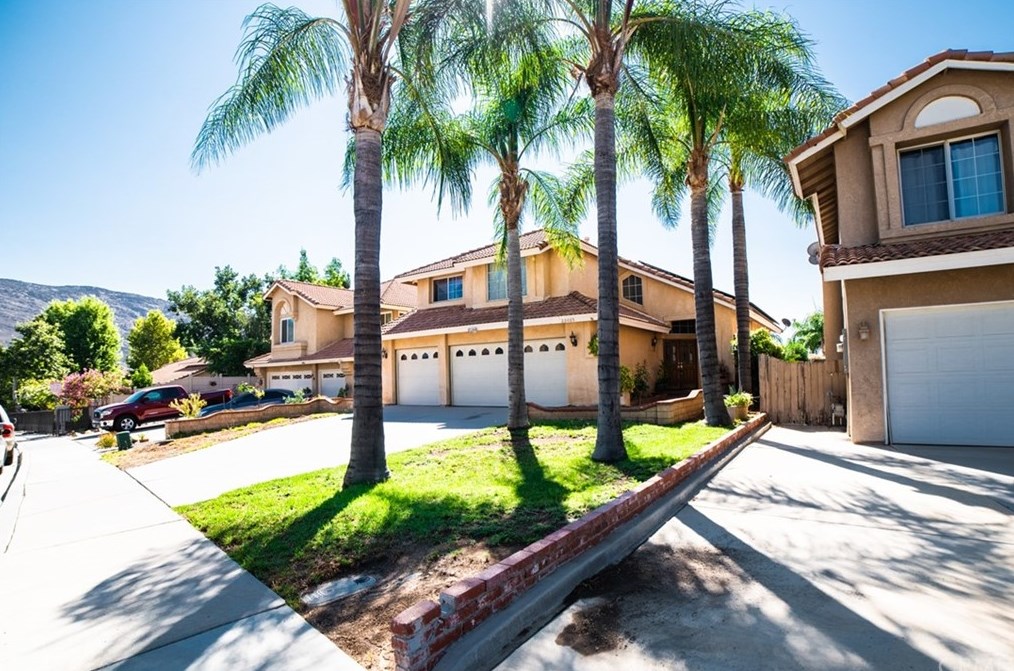 22665 Springmist Dr, Moreno Valley, CA 92557-2699