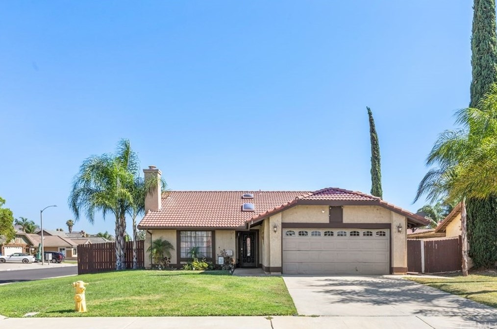 25369 Valleywood Ct, Moreno Valley, CA 92553-4417