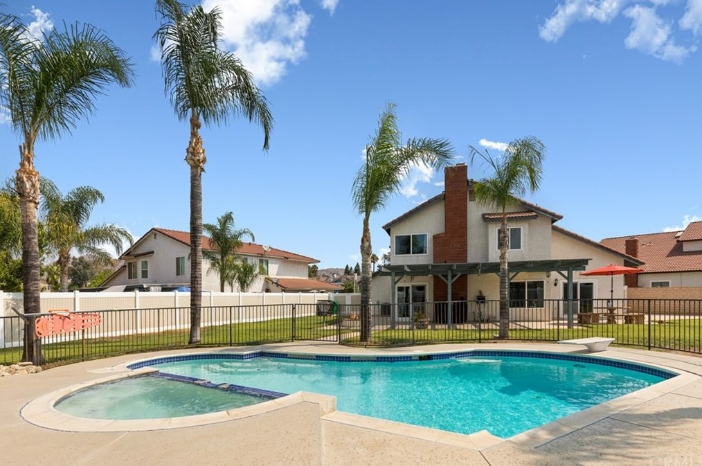25599 Wedmore Dr, Moreno Valley, CA 92553-4710