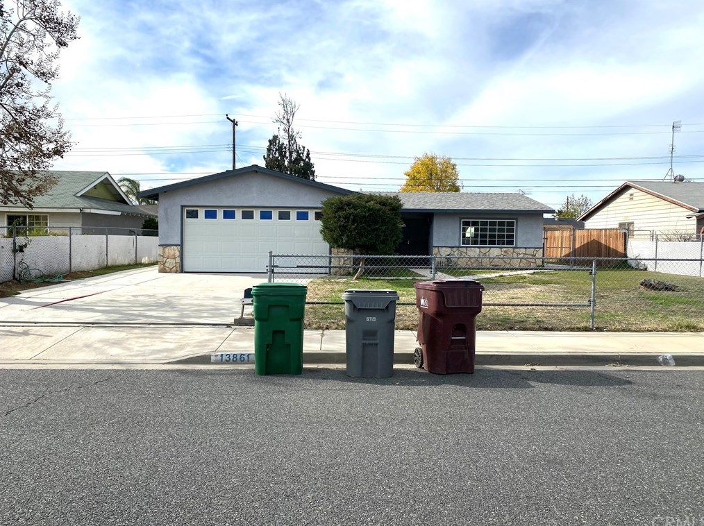 13861 Mcdonnell St, Moreno Valley, CA 92553-8531