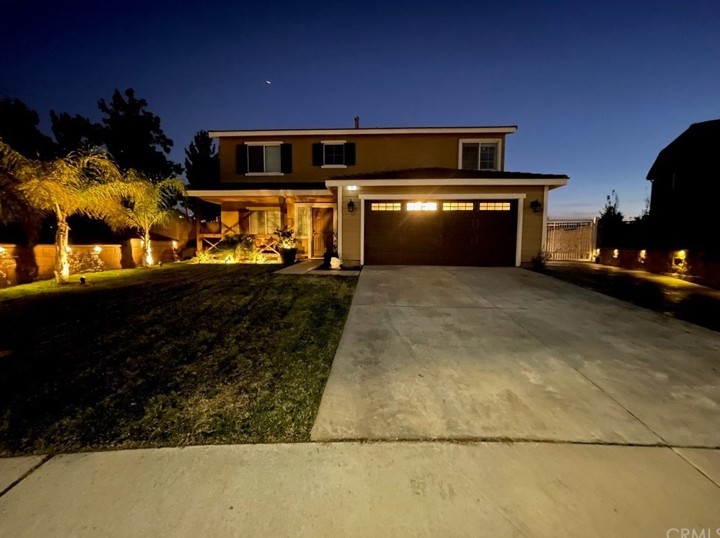 15481 Brant Dr, Fontana, CA 92336-1057
